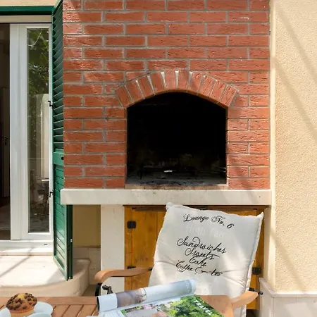 Villa Corona Split Split