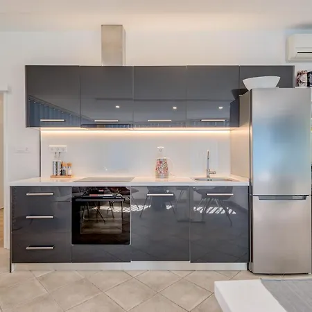 Apartment Villa Corona Split *