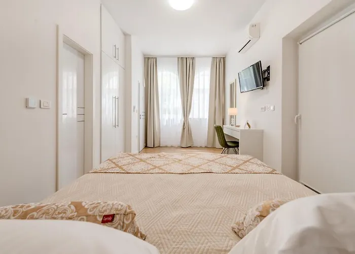 Villa Corona Split Appartement *